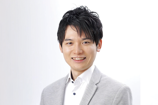 古屋 星斗 氏